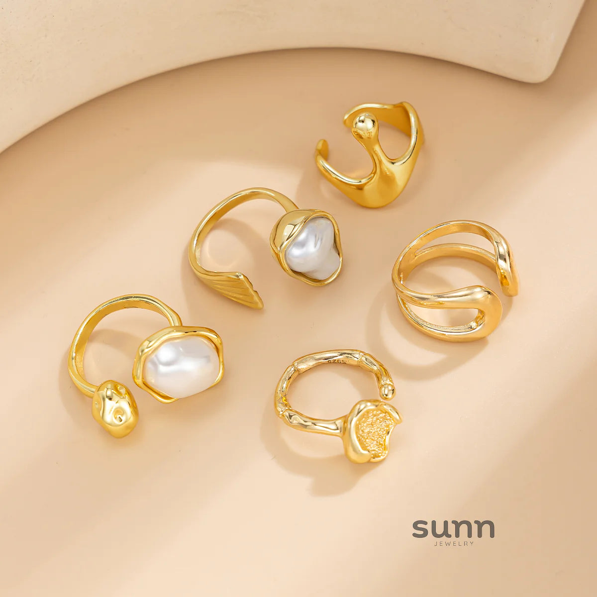 Morghan 5-Piece Pearl Crown Ring Set
