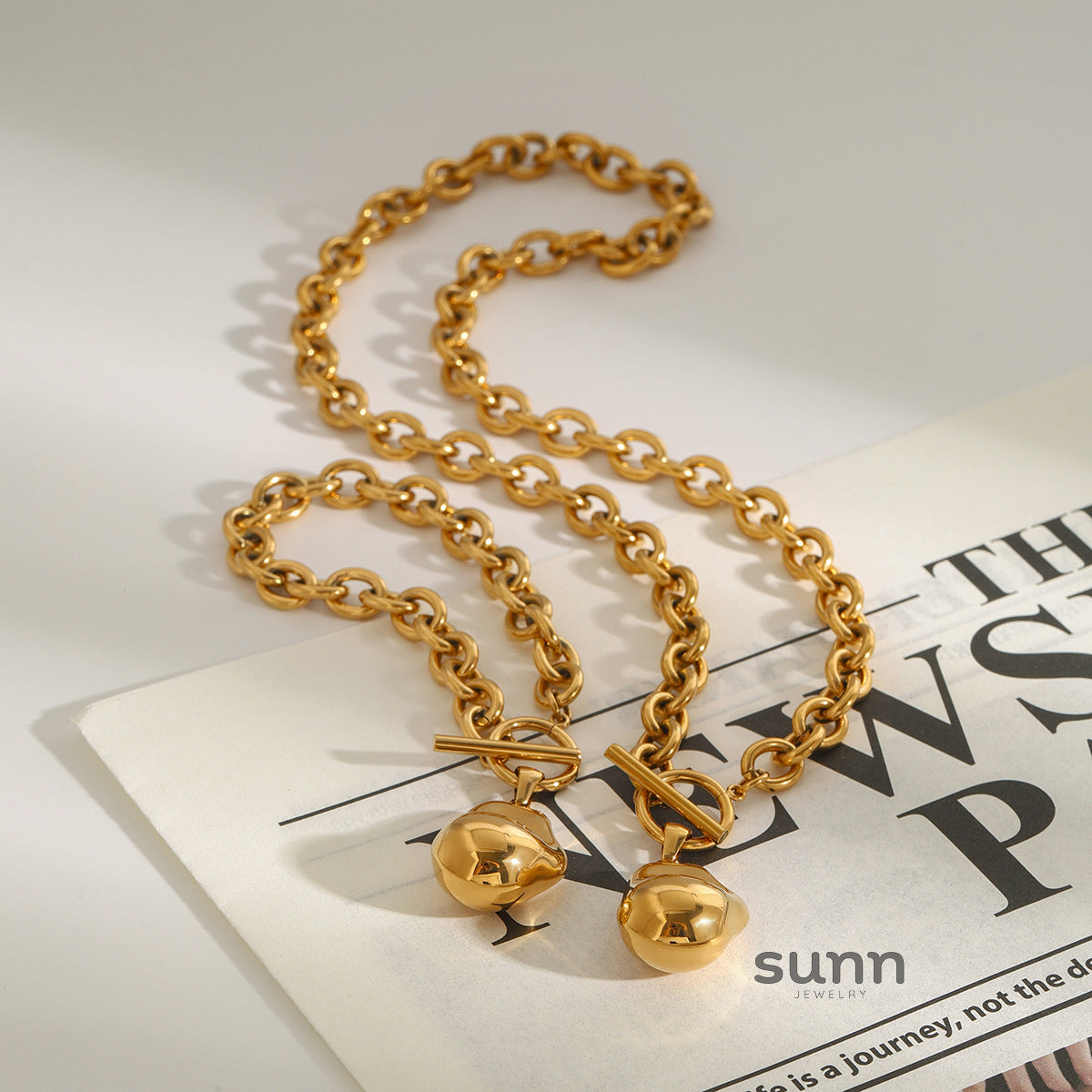 Morrigan Golden Geometric Necklace [UEM5QKWJ]