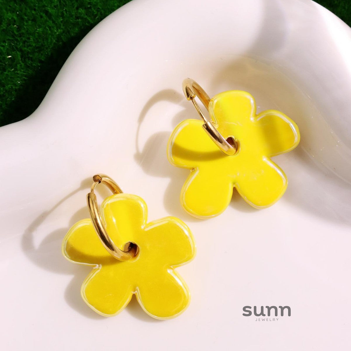 Munira Ceramic Bloom Drop Earrings [AZJCSQOP]