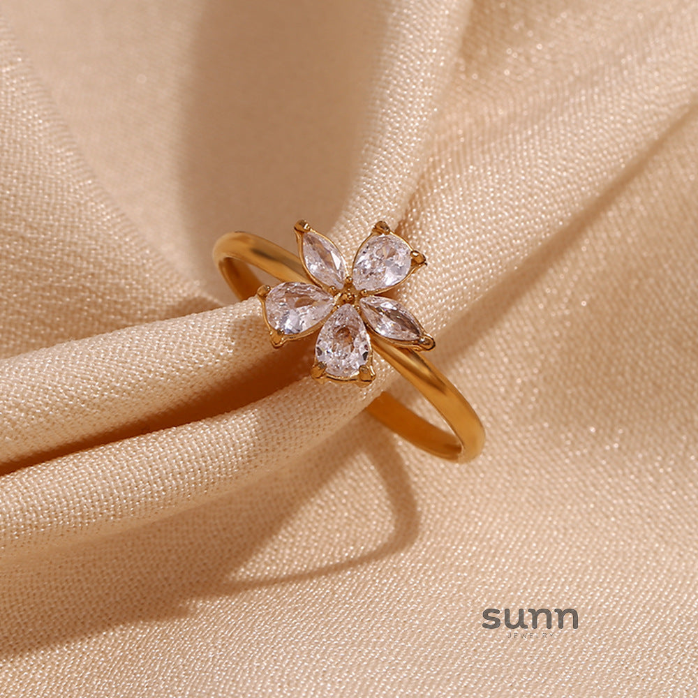 Munira Floral Pave Open Ring [V3NXP9HD]