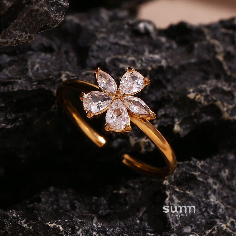 Munira Floral Pave Open Ring [T8H0QXUL]