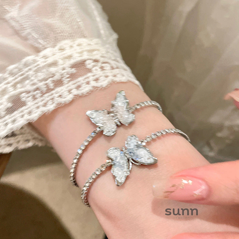 Murphy Crystal Butterfly Bracelet [TNYKJGGQ]
