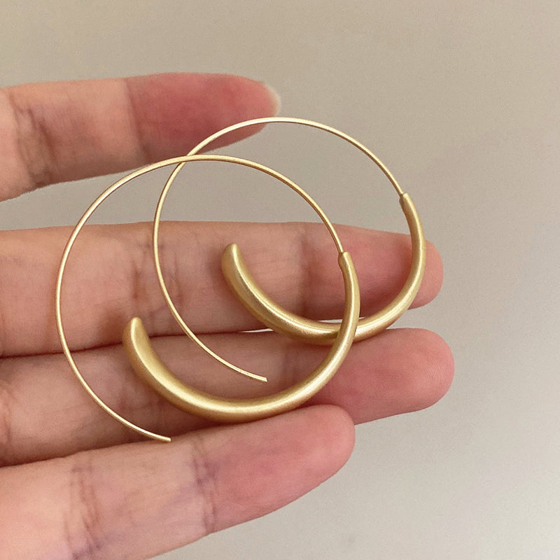 Mushka Modern Gold Hoops [77WFJXUT]