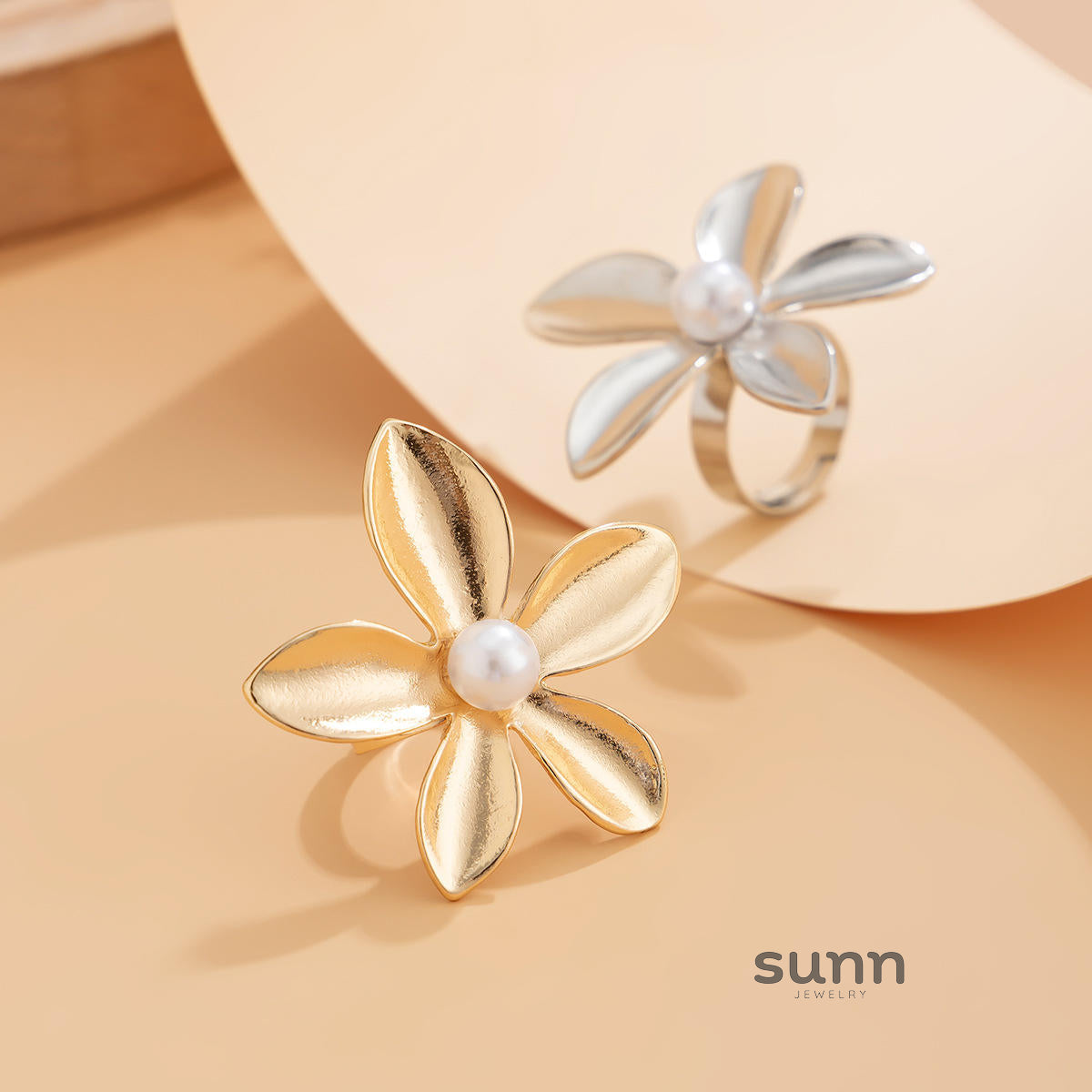 Myiah Asymmetrical Pearl Open Ring [EKAIKU5G]