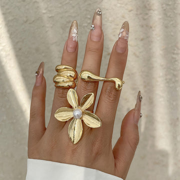 Myiah Asymmetrical Pearl Open Ring [5C3AD729]