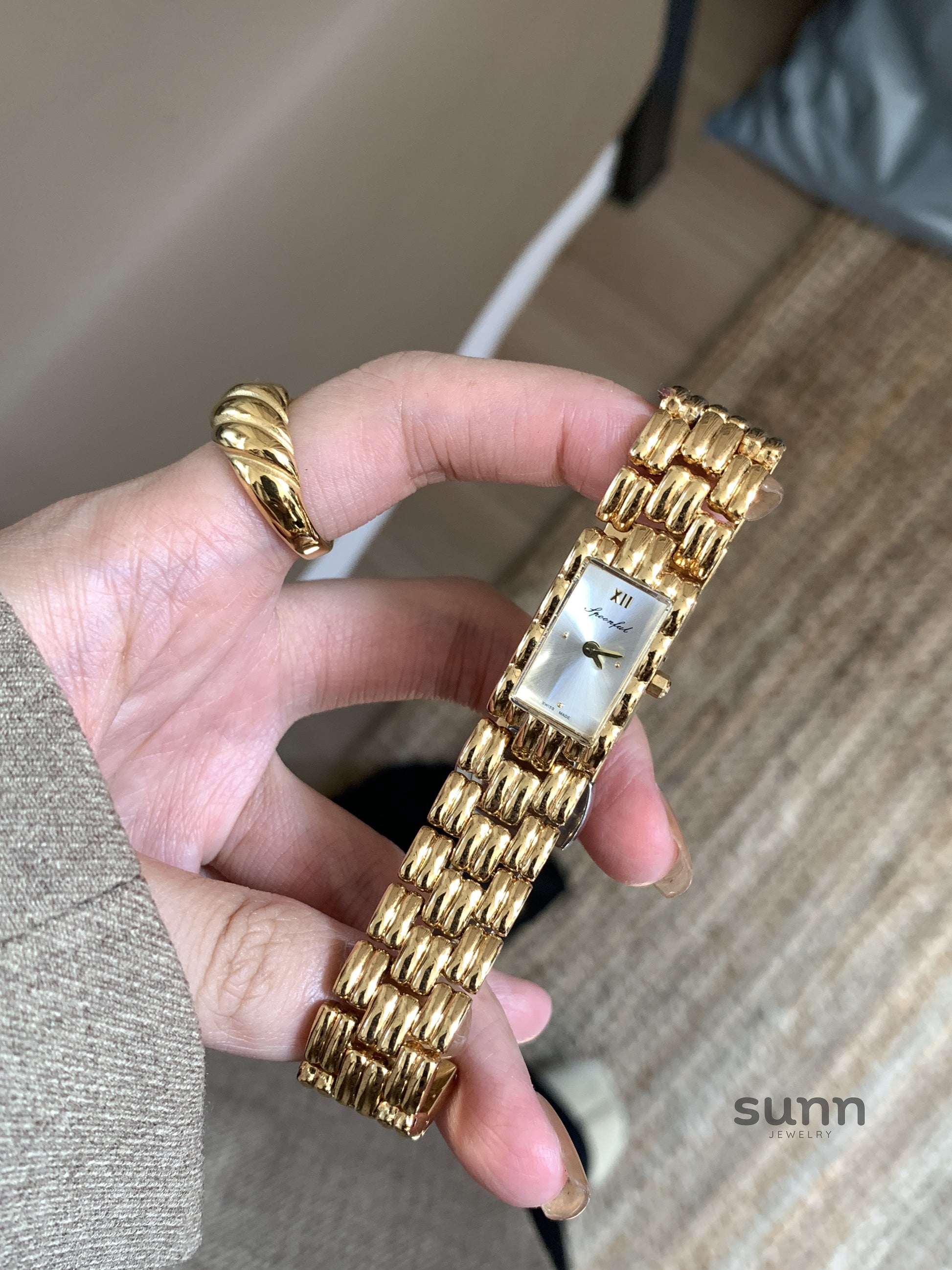 Myleigh Slim Bracelet Watch [H2D03B75]