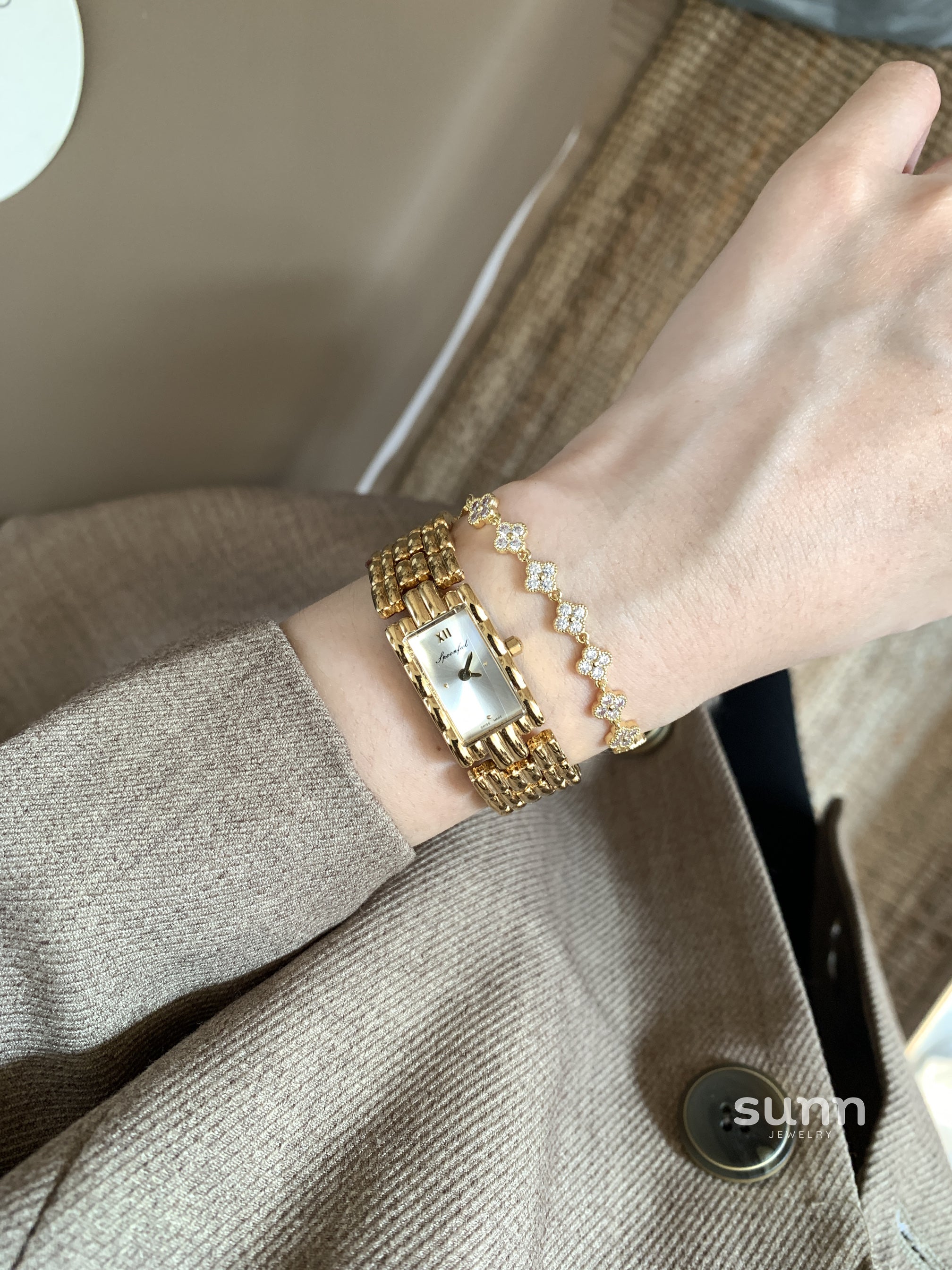 Myleigh Slim Bracelet Watch [JWJN492P]