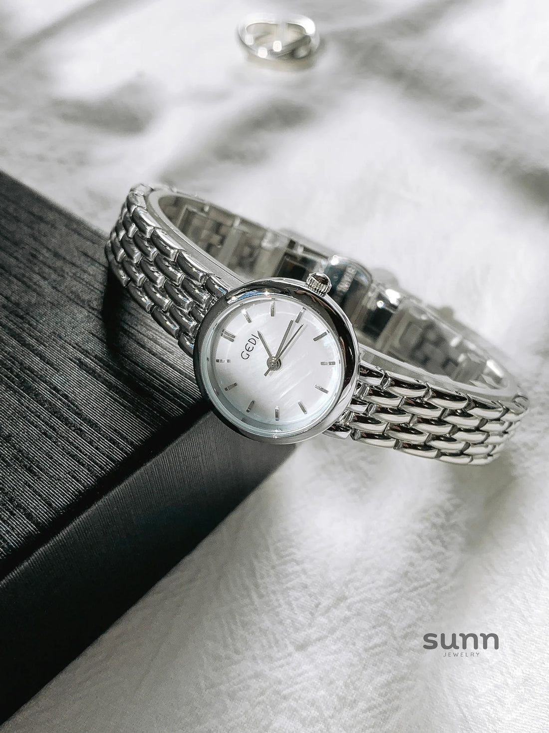Myonna Elegant Steel Watch