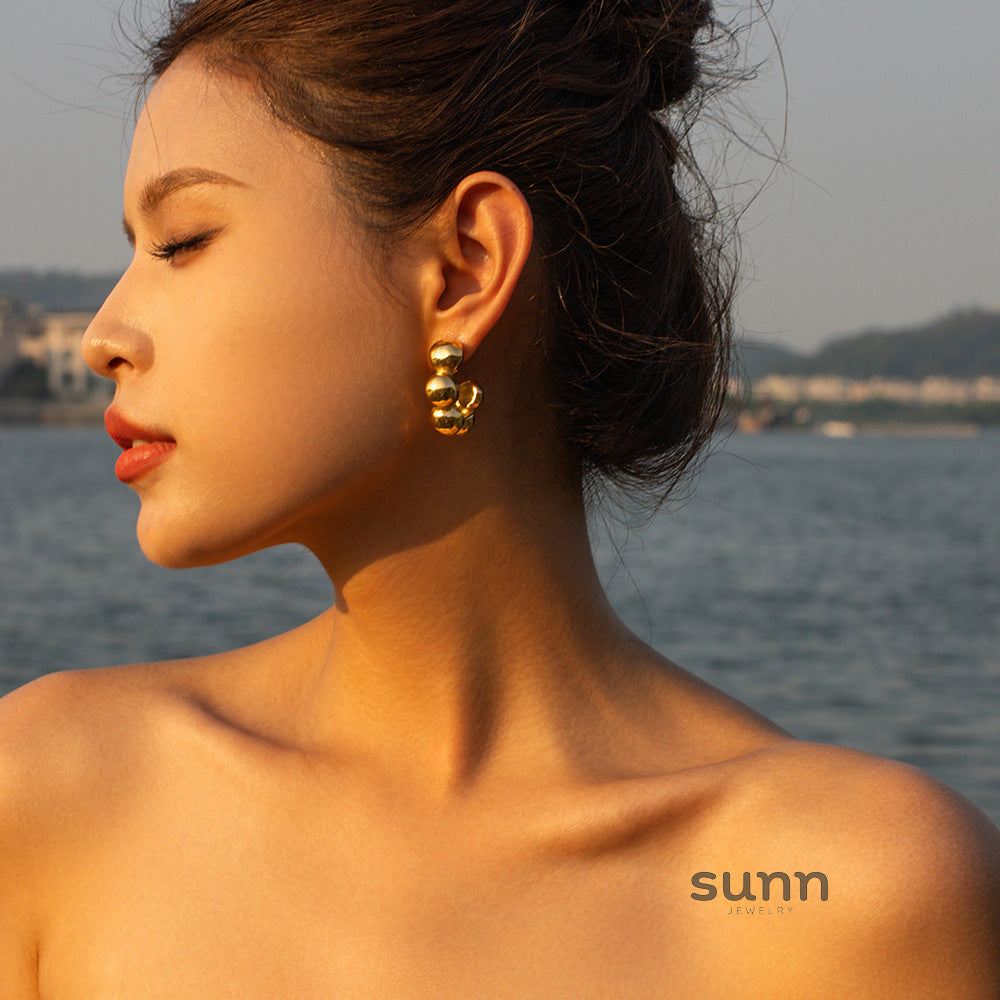 Myracle Gold Dome Hoop Earrings [B8IRD1YF]