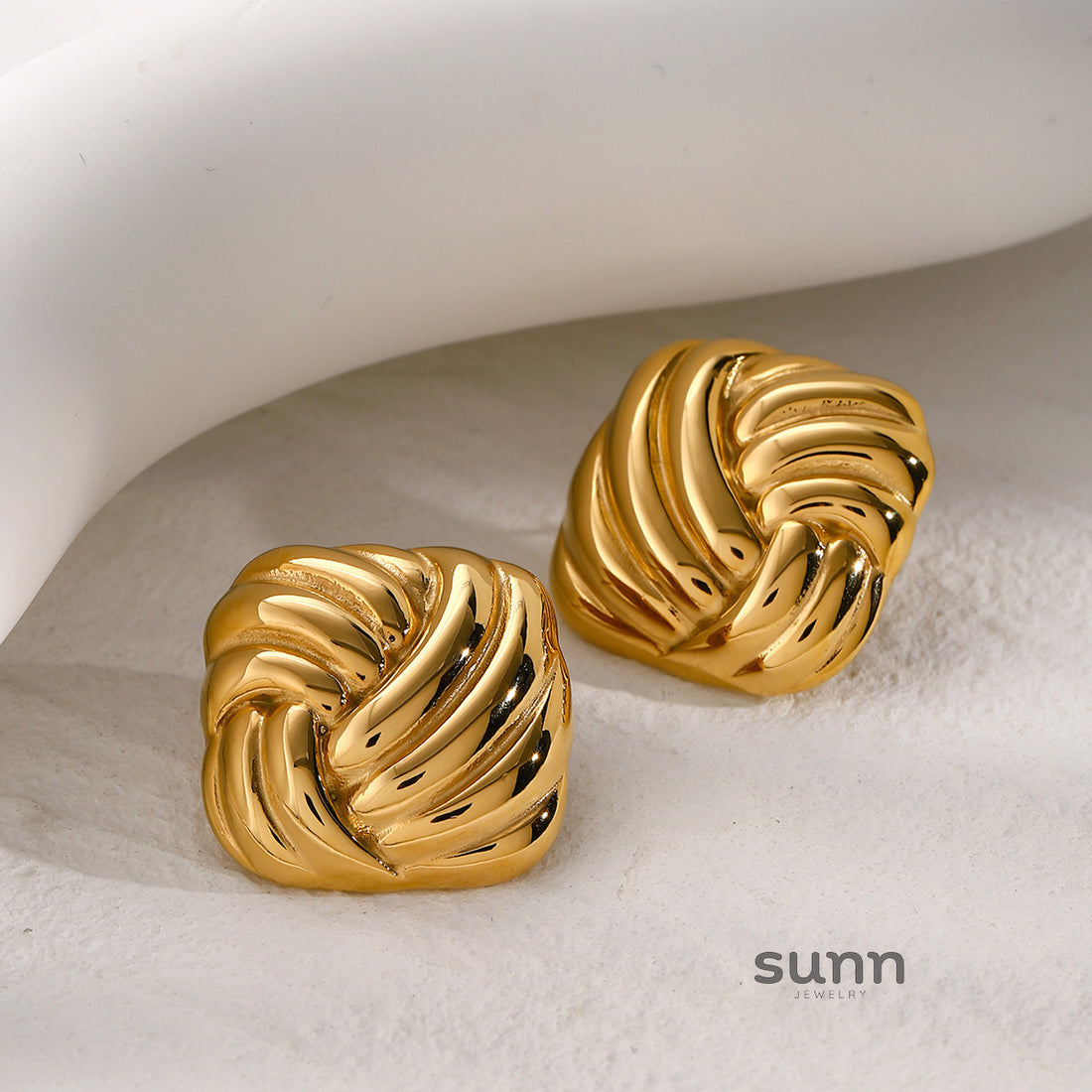 Myrah Square Threader Stud Earrings [718PRNBH]