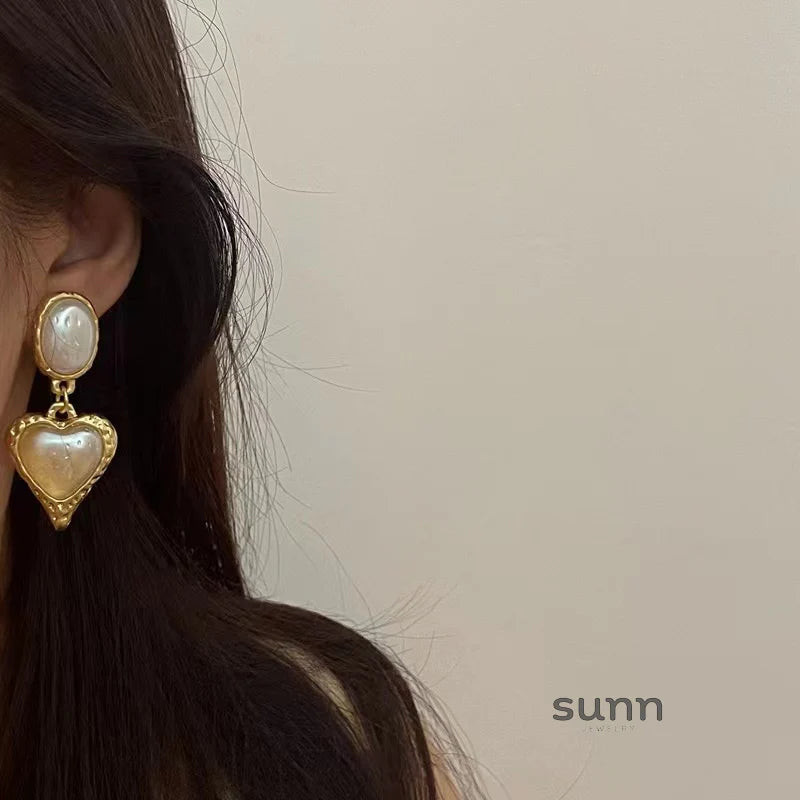 Nadeen Retro Puffed Heart Earrings