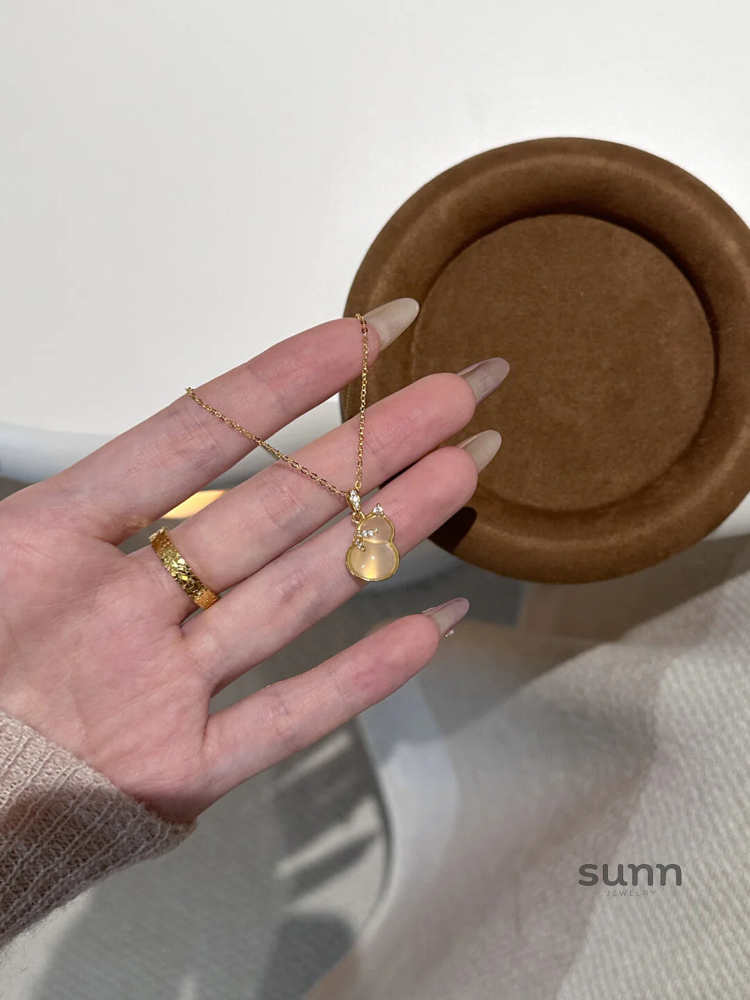 Nadia Chalcedony Gourd Necklace
