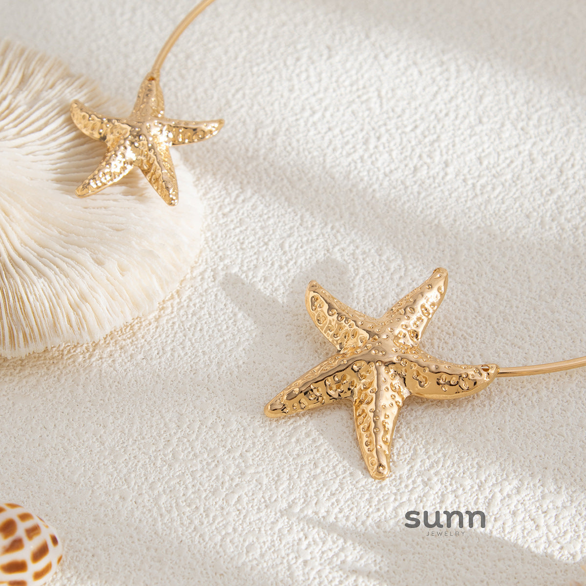 Naevia Bloom Starfish Choker [AK0GNMT9]