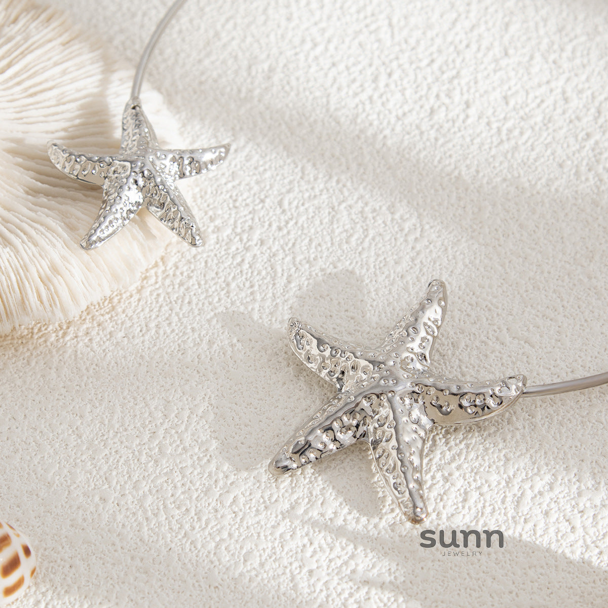 Naevia Bloom Starfish Choker [U556L04S]