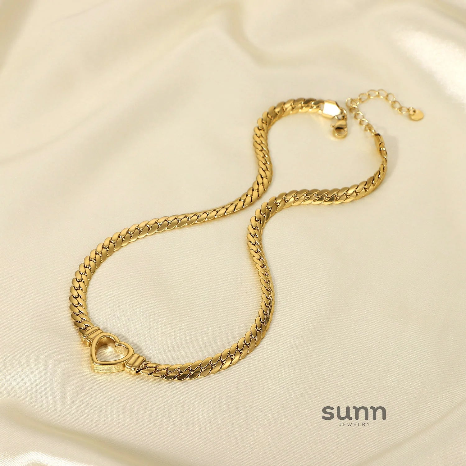 Naevia Heart Snake Chain Necklace