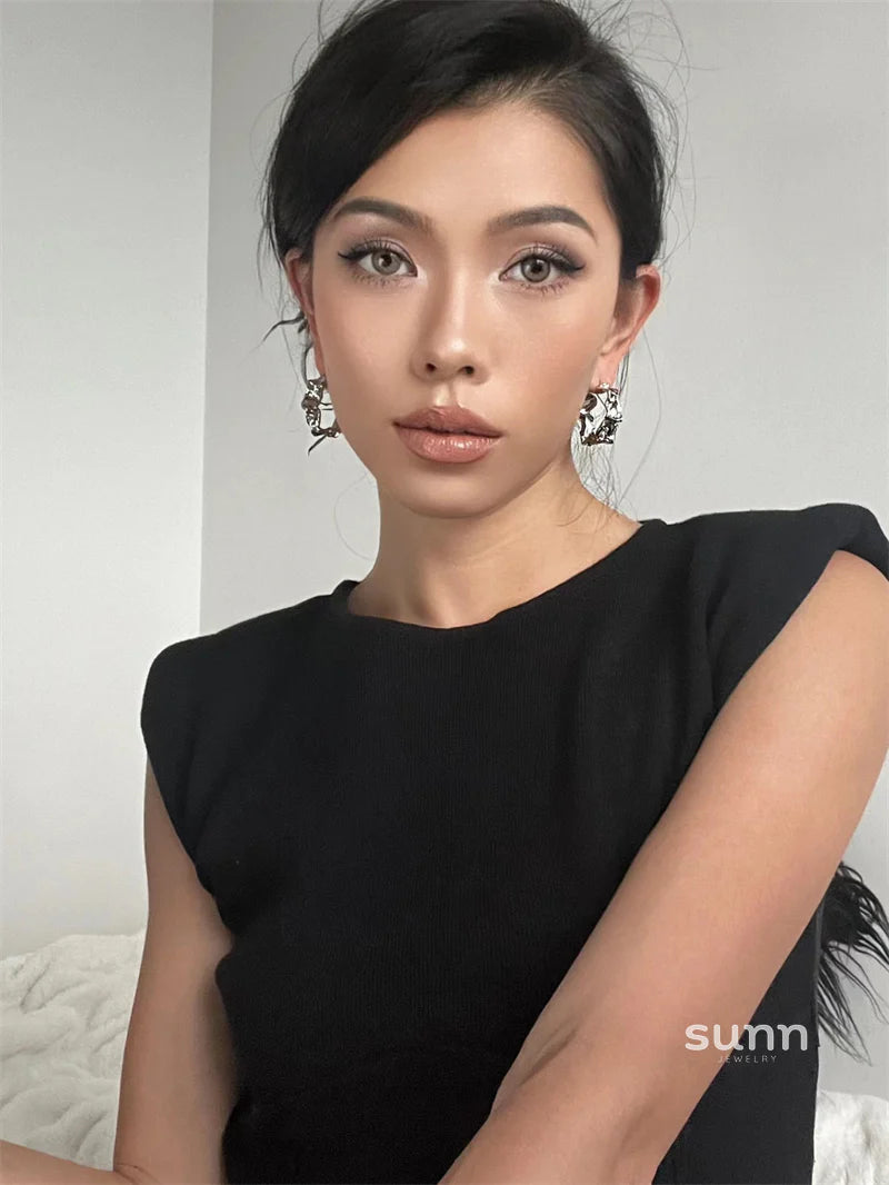 Naiara Lava Statement Hoops