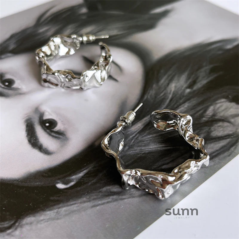 Naiara Lava Statement Hoops