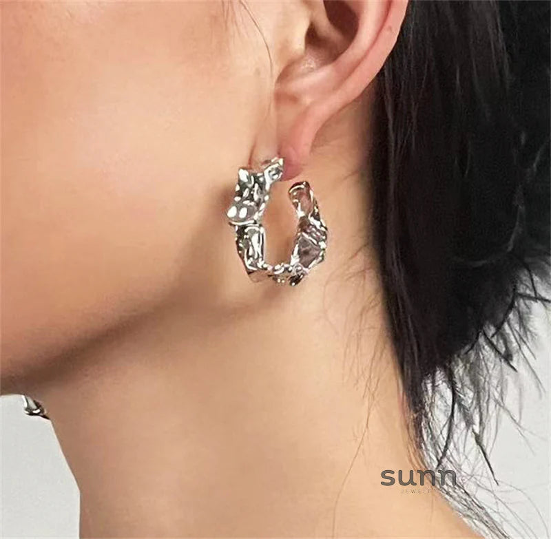 Naiara Lava Statement Hoops
