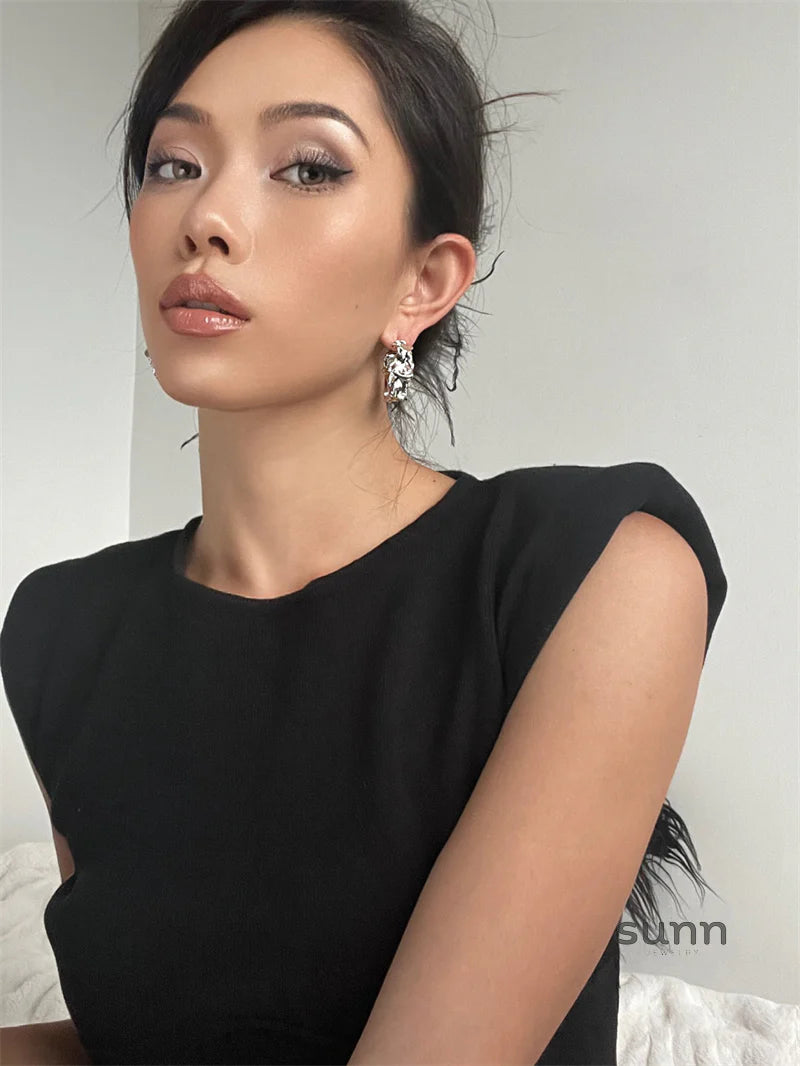 Naiara Lava Statement Hoops