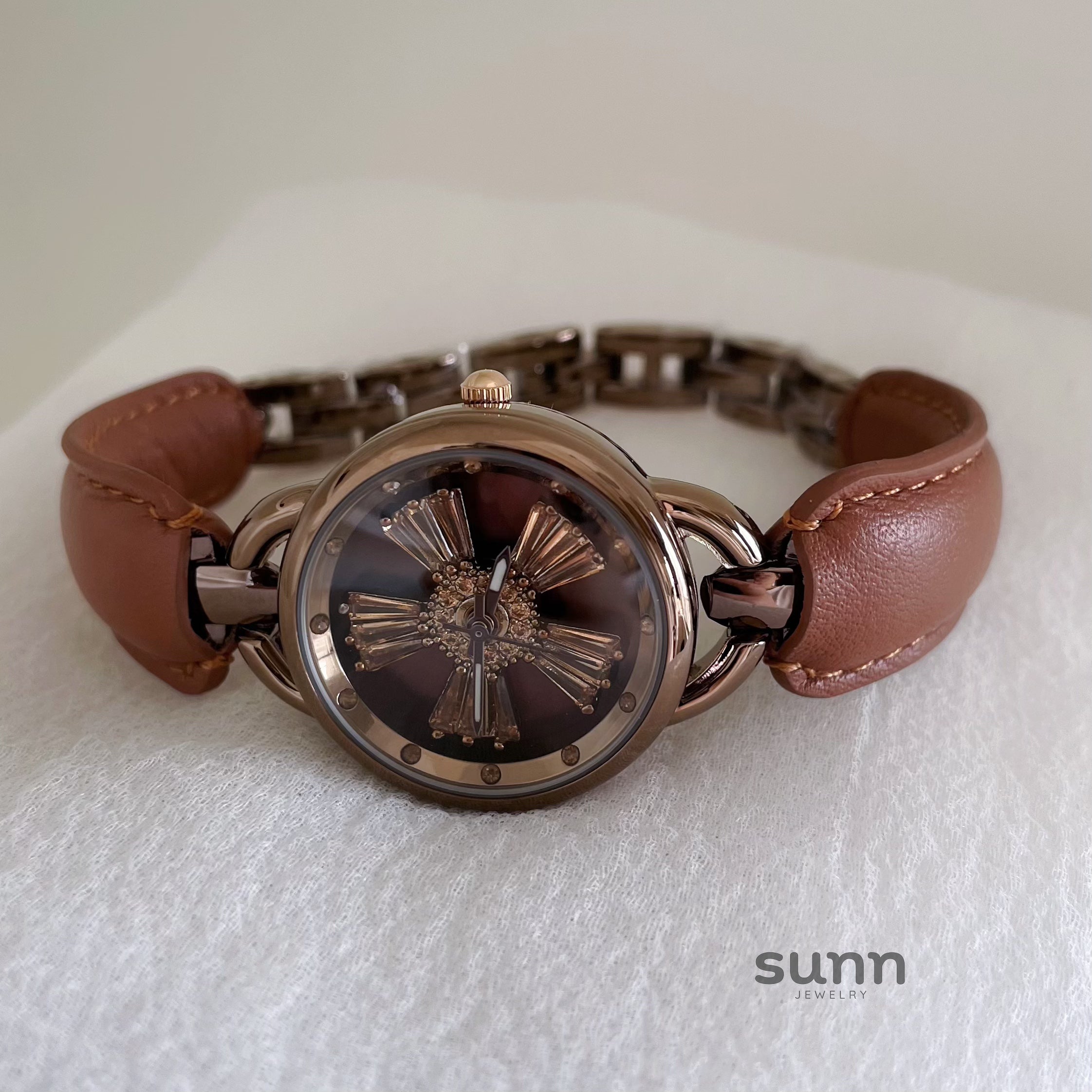 Nailah Delicate Bracelet Watch [8BULIVN9]