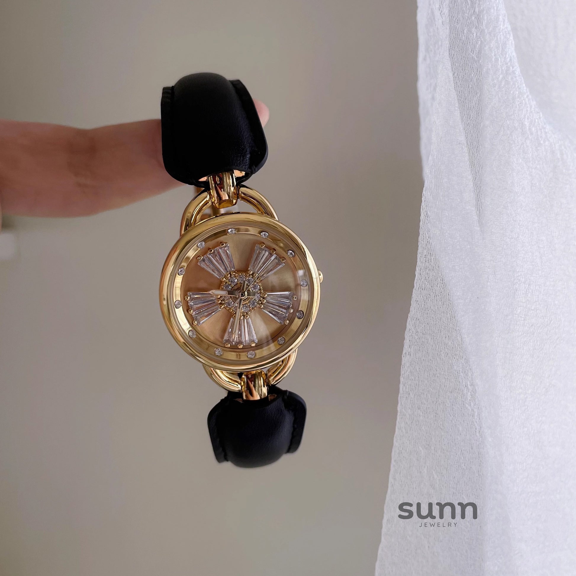 Nailah Delicate Bracelet Watch [66E740MD]