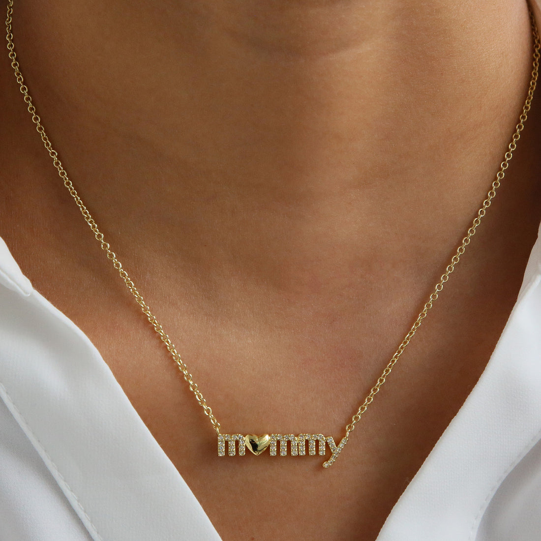 Nailah Mama Love Pendant Necklace [BLPLQIZM]