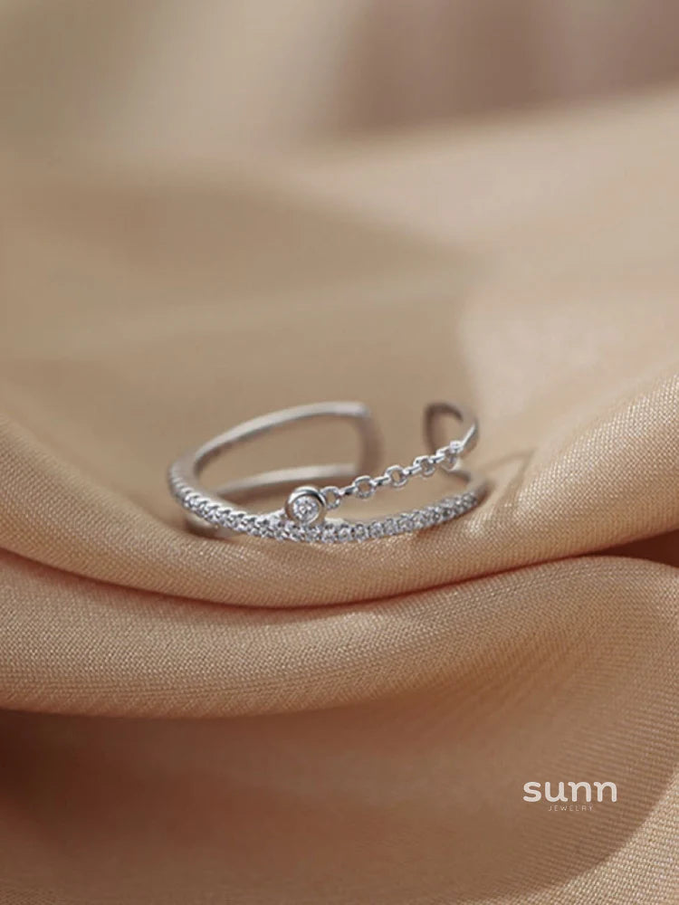 Naimah Starry Crossover Ring