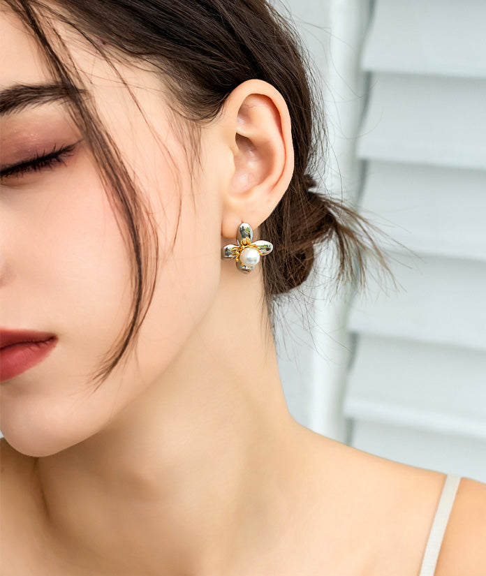 Naina Floral Pearl Drop Earrings [Y2DDM8P9]