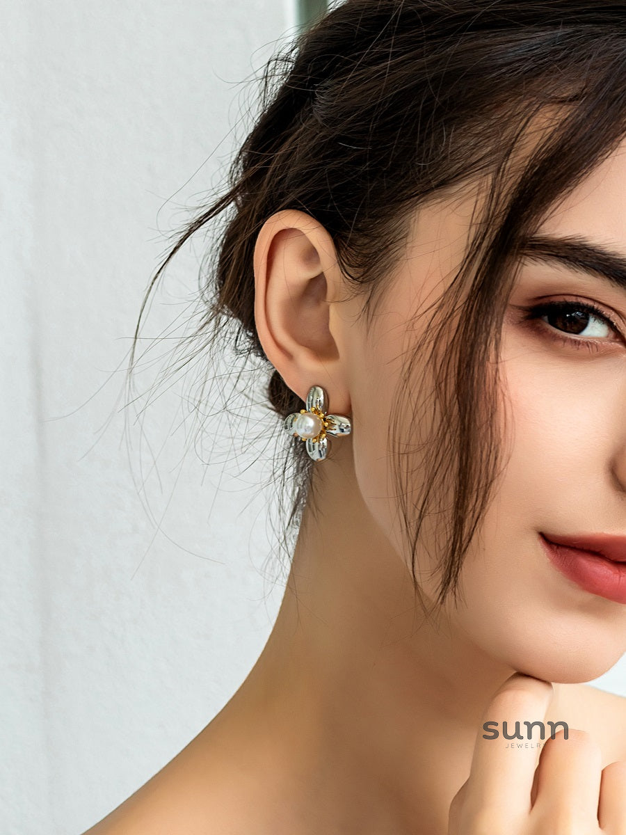 Naina Floral Pearl Drop Earrings [C2JPIP5V]