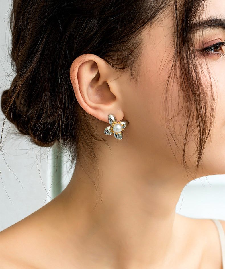 Naina Floral Pearl Drop Earrings [8C93ZMCA]