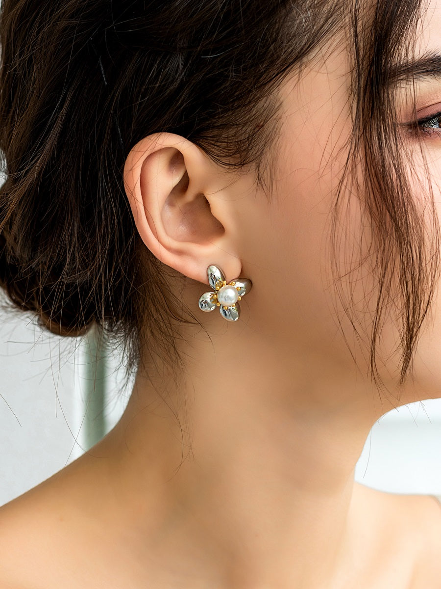 Naina Floral Pearl Drop Earrings [5TTT4809]
