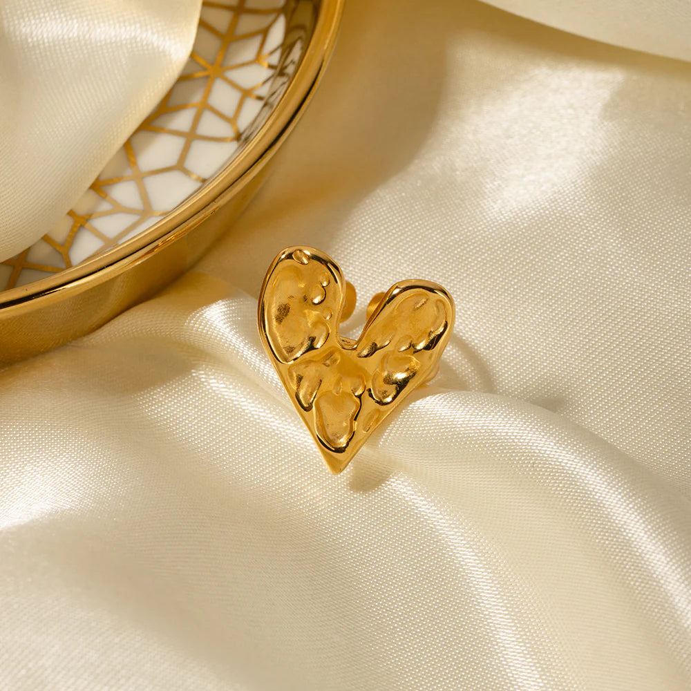 Nainika Hammered Heart Ring