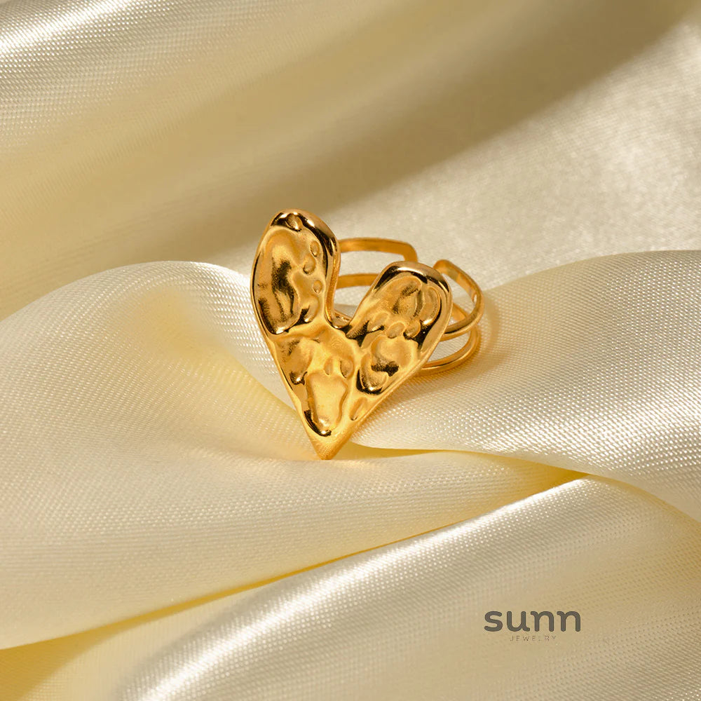 Nainika Hammered Heart Ring