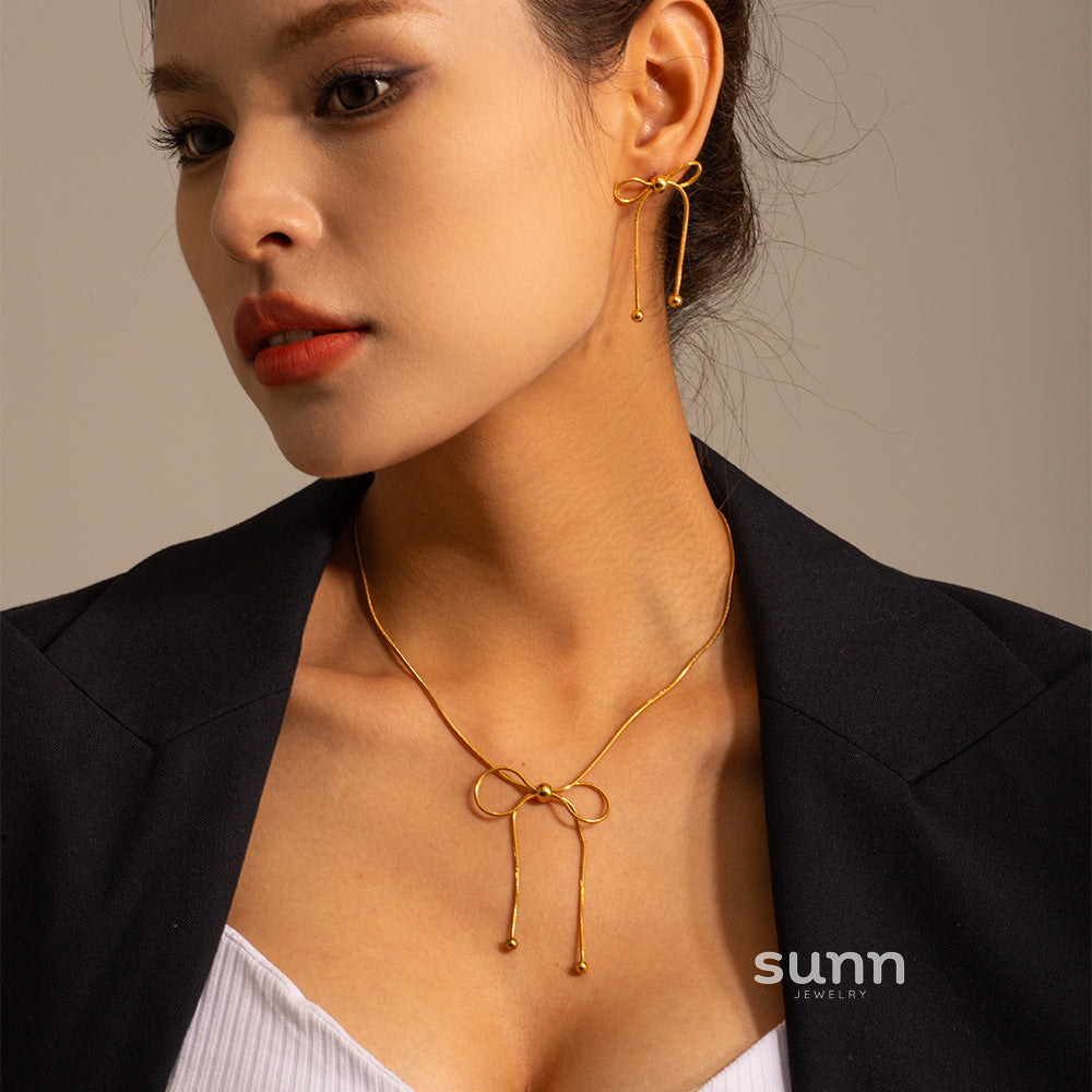 Naisha Dainty Bowknot Hoops [OESQUTZ5]