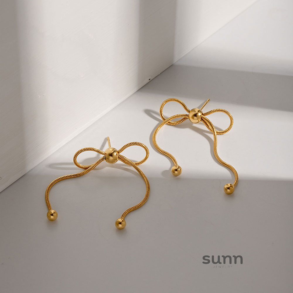 Naisha Dainty Bowknot Hoops [322CRLDB]