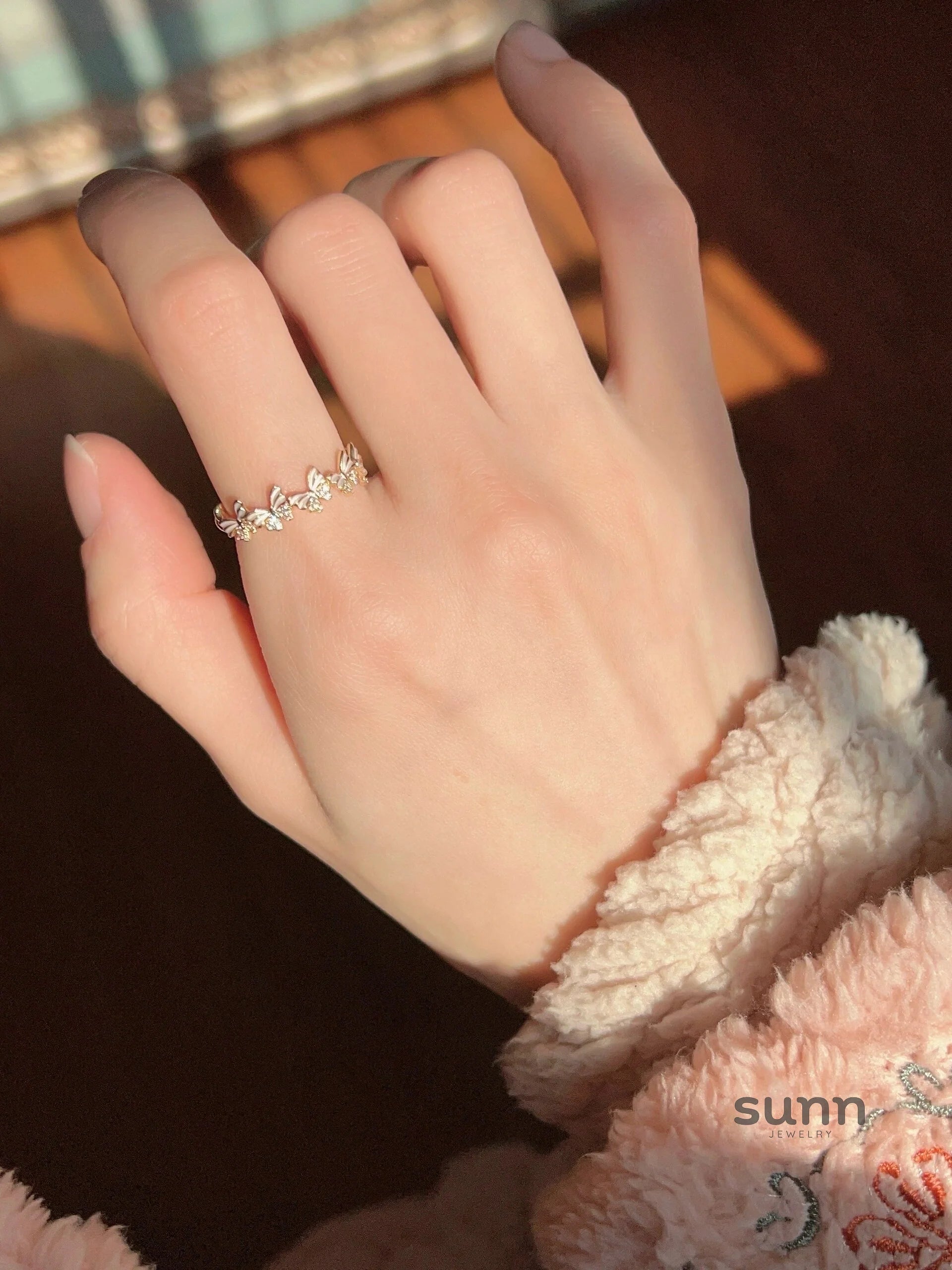 Nakiyah Vintage Embellished Rings