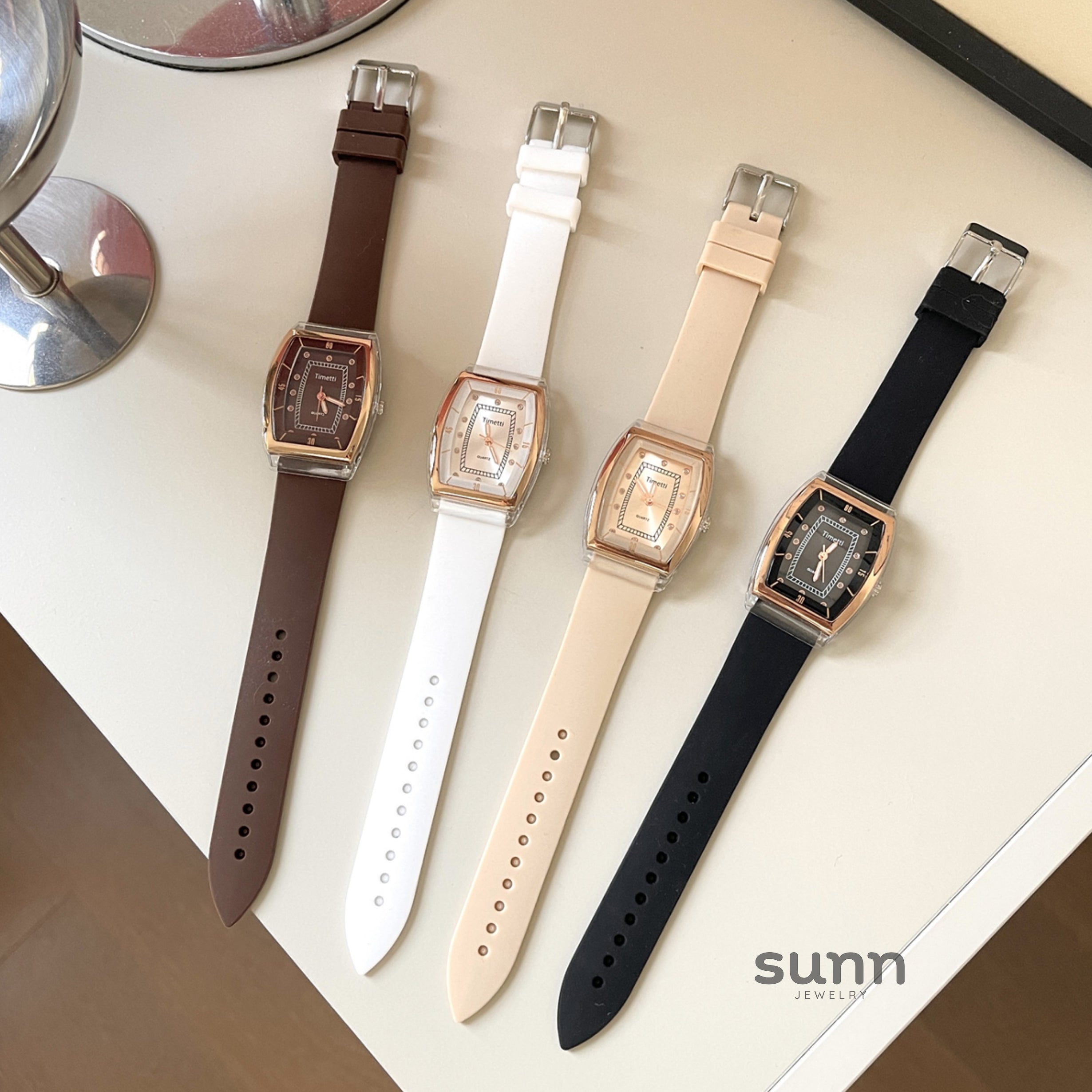Nalaya Modern Barrel Watch [1JH7PWOQ]