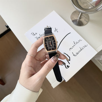 Nalaya Modern Barrel Watch [NSAK7XNJ]