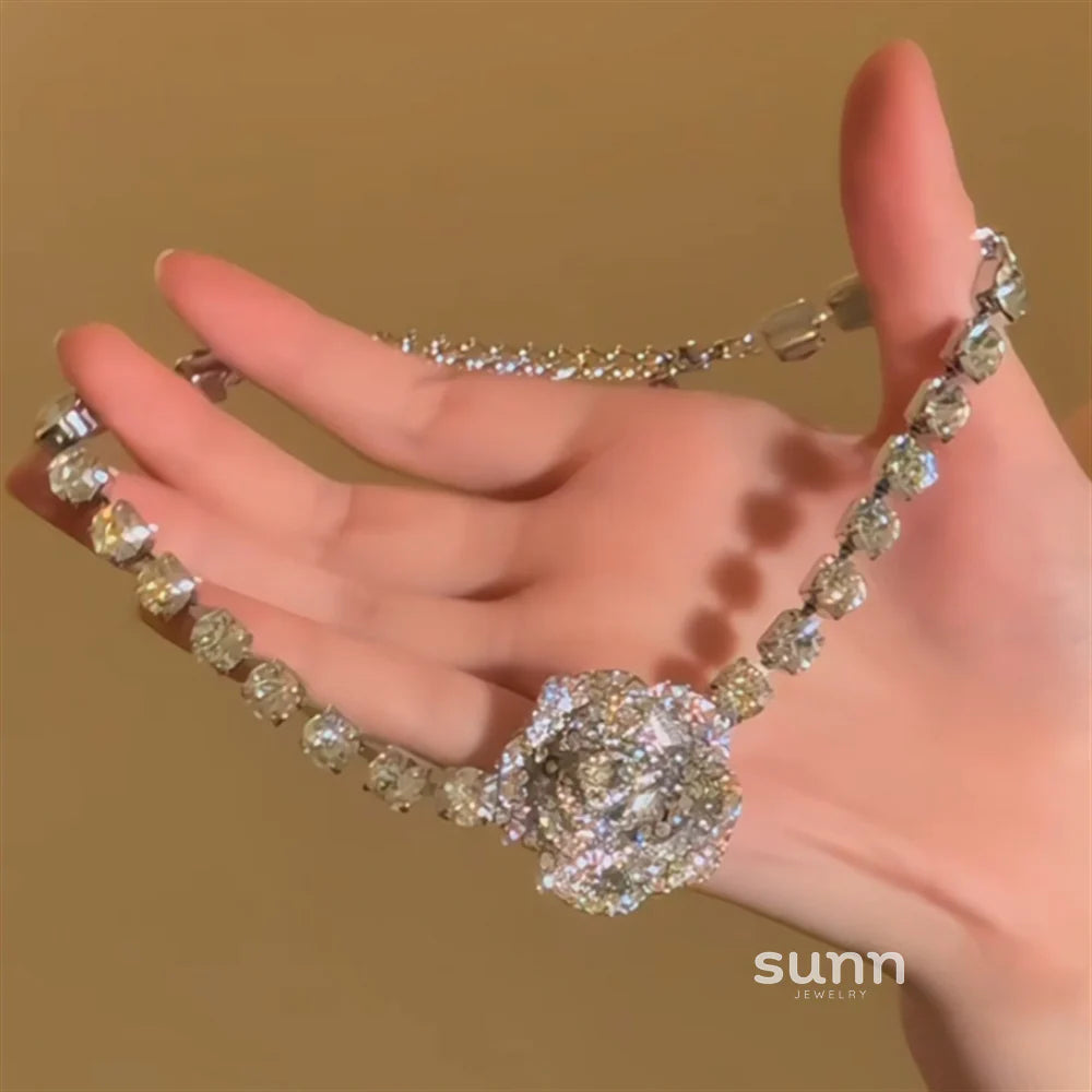 Naomi Zircon Rose Choker