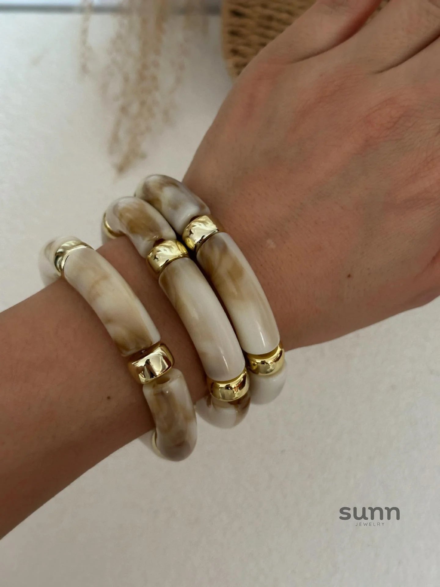 Nashly Abstract Resin Bangle