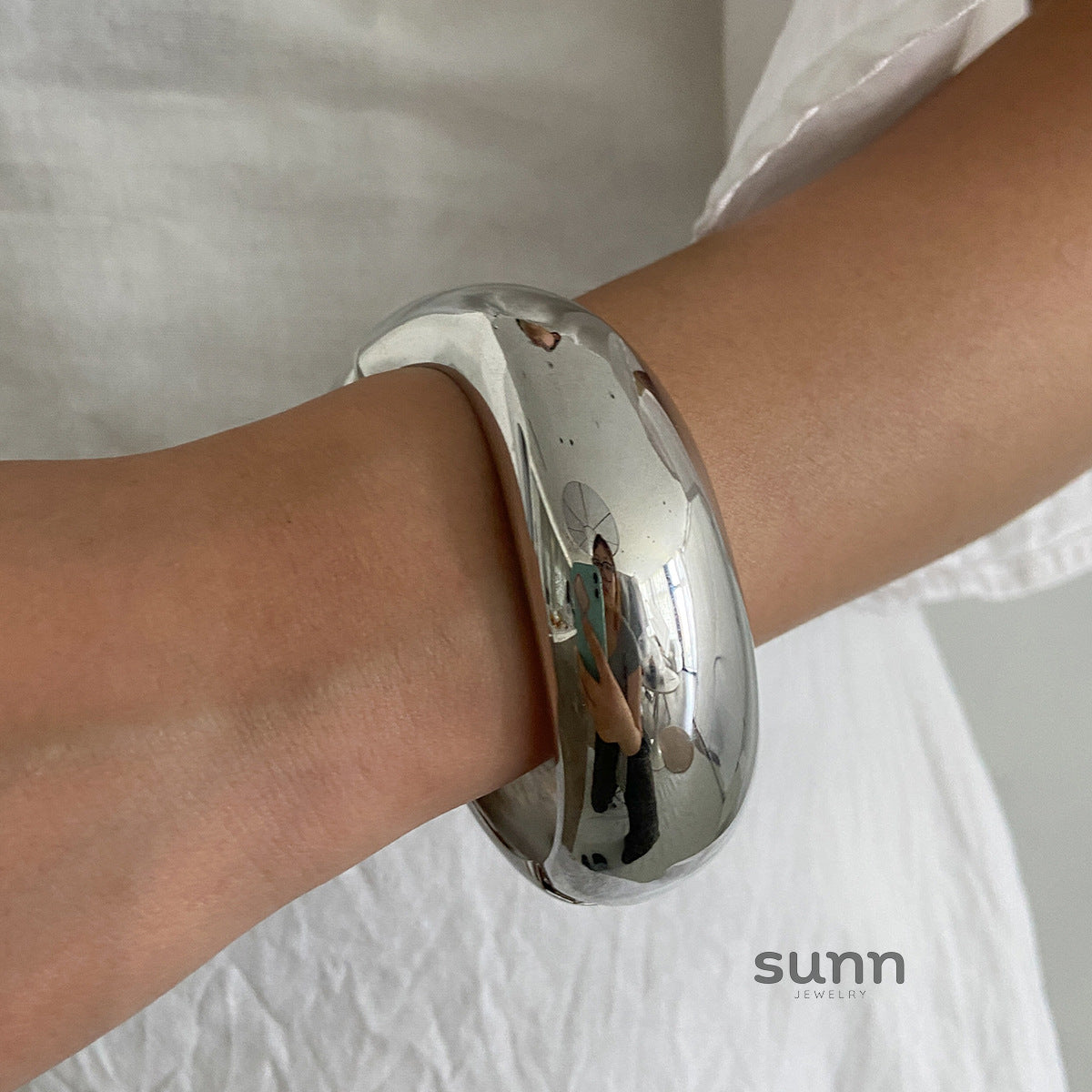 Nasra Marbled Resin Bangle [H9GQ61AQ]