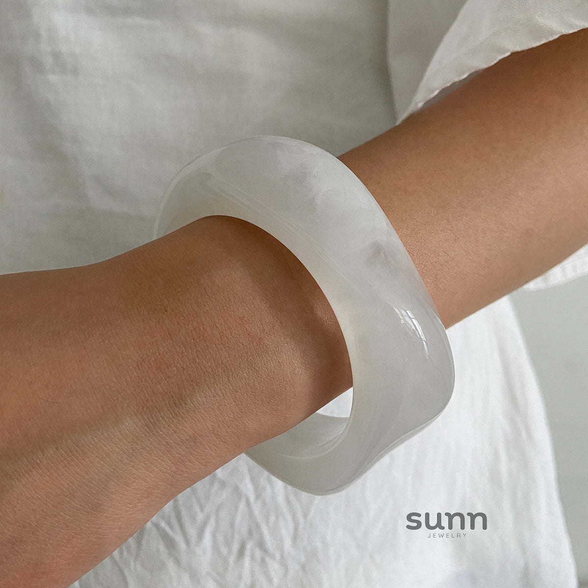 Nasra Marbled Resin Bangle [GV7XUYL0]