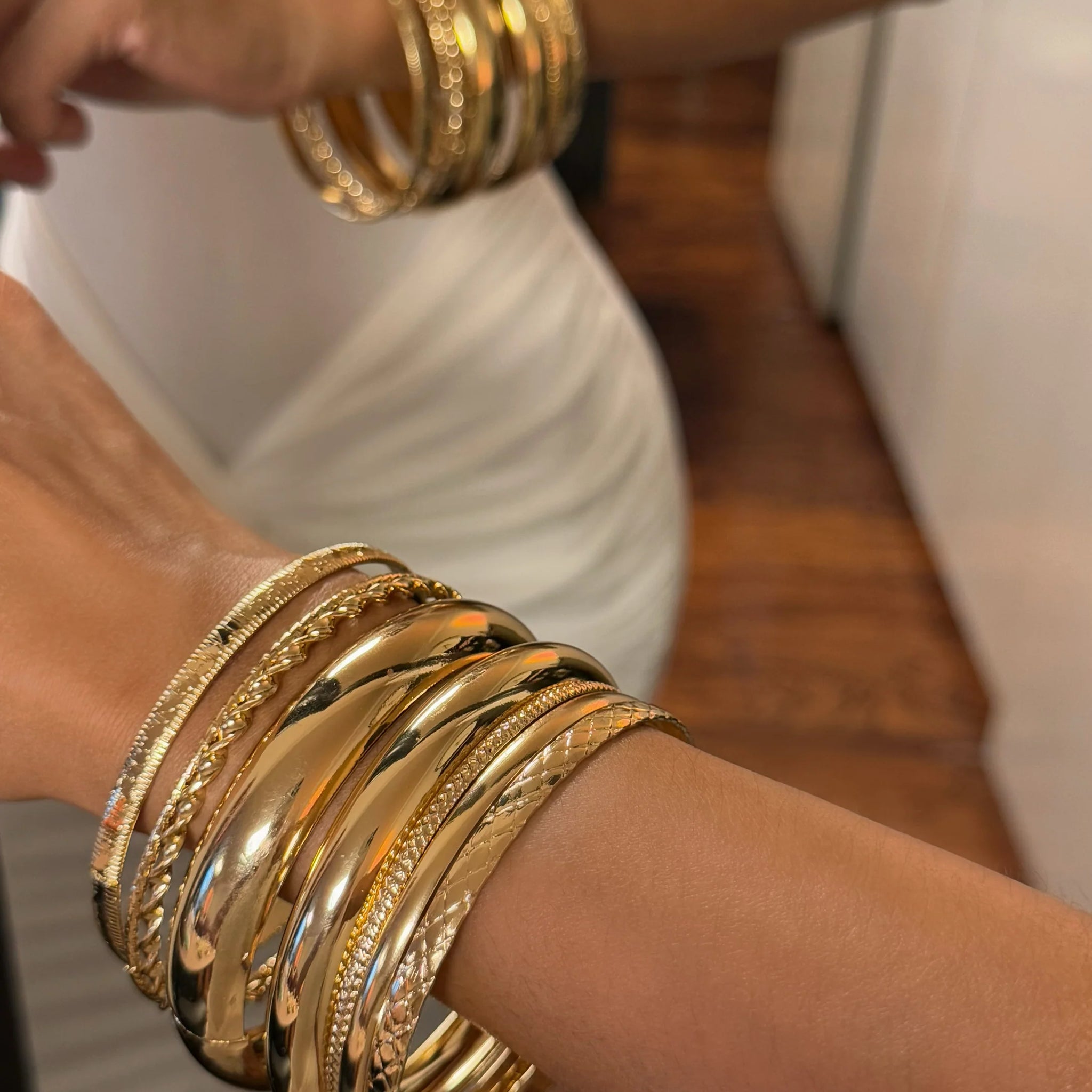 Natalee Sculptural Bangle Set