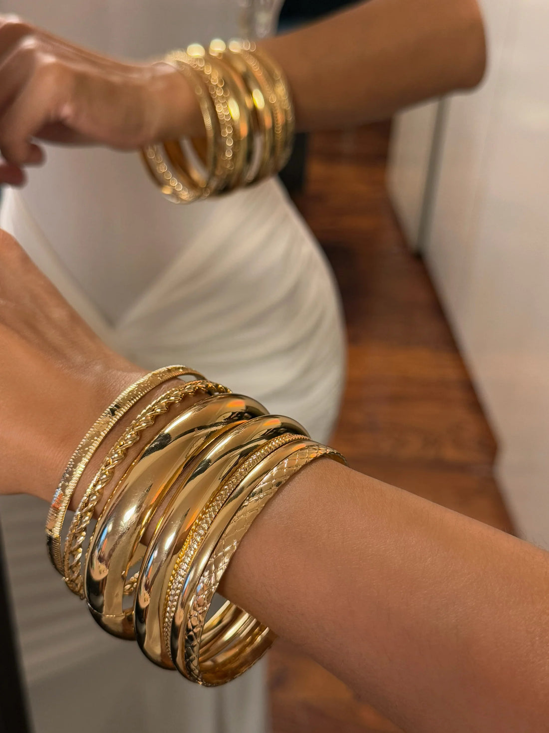 Natalee Sculptural Bangle Set