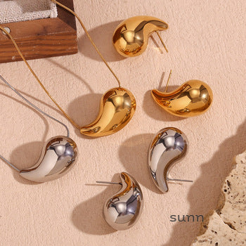 Natania Gold Serpent Zircon Earrings [A9W39Z4U]