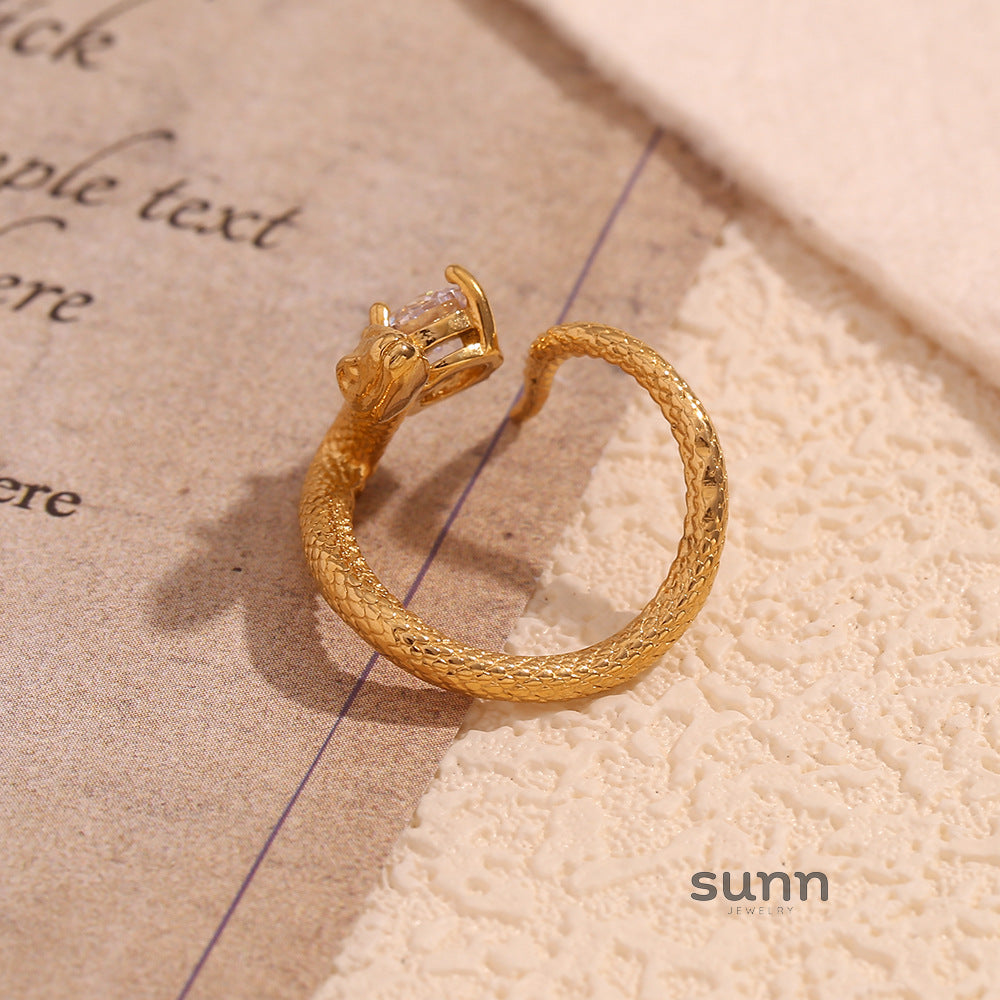Natania Gold Serpent Zircon Earrings [J1Y2SPKU]