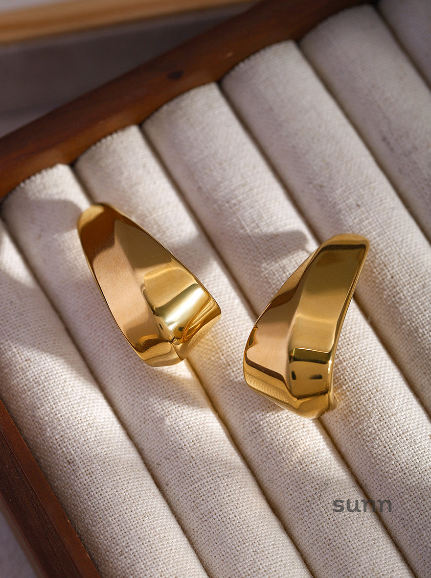 Nathaly Geometric Hoop Earrings [HGCOFI0M]