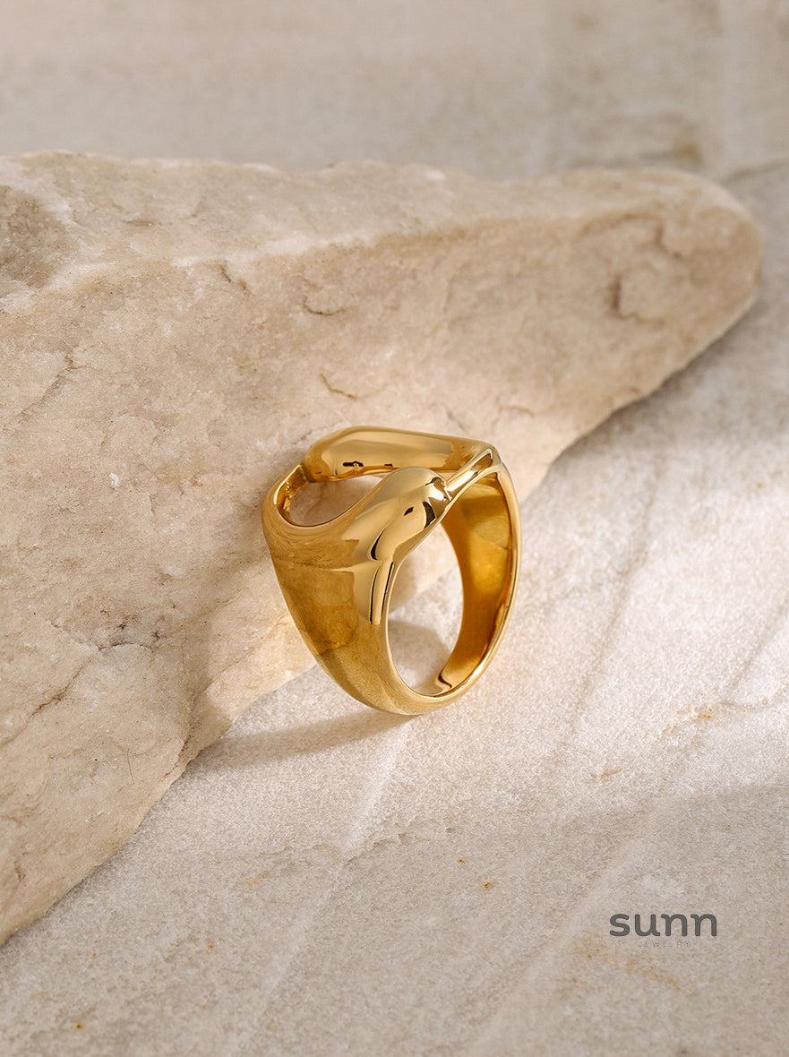Nautica Gold Waterdrop Ring [IKA0MKSP]