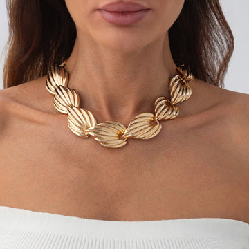 Nayely Fan Shell Necklace [ZLNM1IMN]