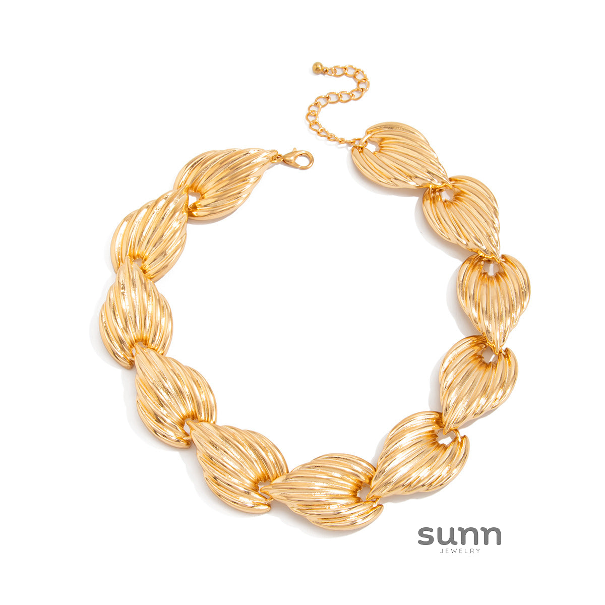 Nayely Fan Shell Necklace [P2KB9B9F]